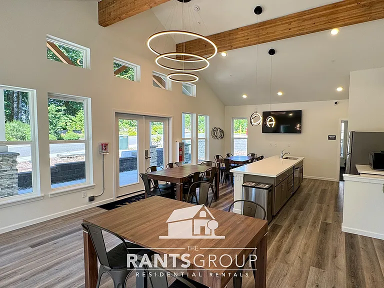 Forest Park Townhomes — Photo 11