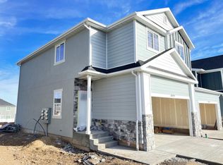 4829 Lake Corner Dr, Eagle Mountain, UT 84005