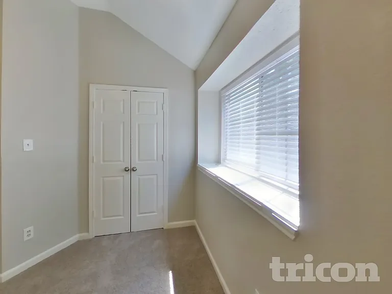 419 Windhurst Dr — Photo 20