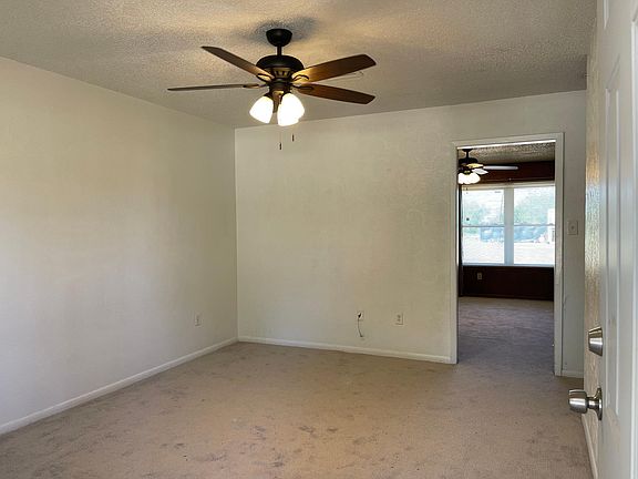 3rd image of 1335 Cypress St