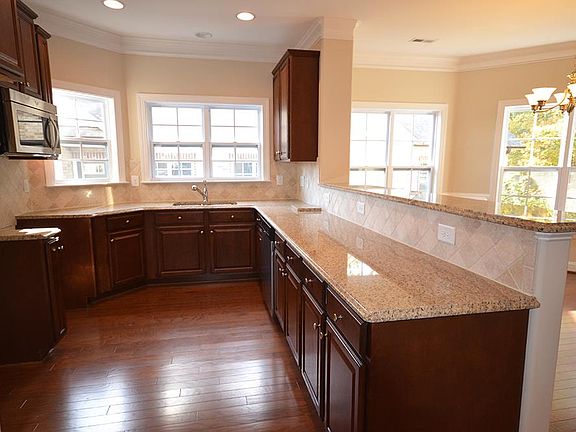 Kitchen With Cordovan Cabinets