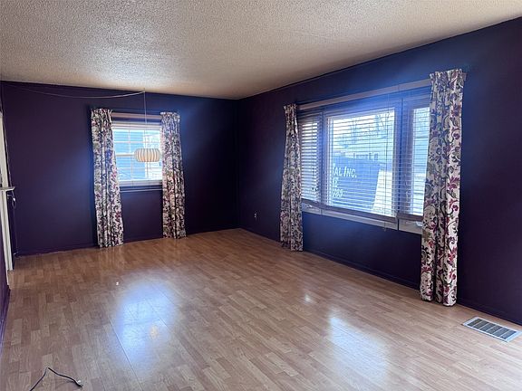 4th image of 3735 Kencrest Dr NE