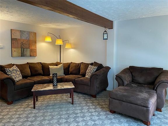 2nd image of 7417 N Chestnut Commons Dr #B