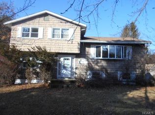 6 Highview Dr, Middletown, NY 10941