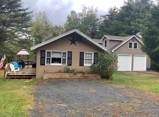 111 Ridgewood Ave, Broadalbin, NY 12025