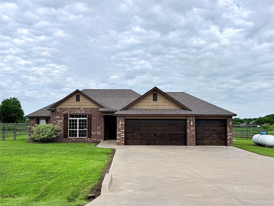 1st image of 13964 Saddlebrook Dr