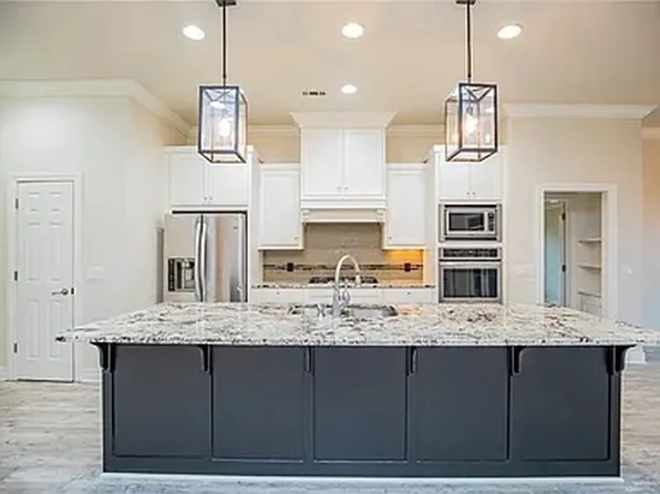 7939 Buona Sera St, Springdale, AR 72762