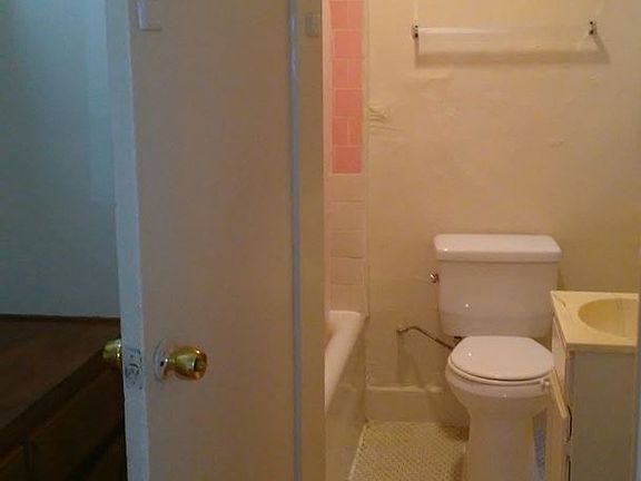 4th image of 265 Columbia Ave APT 206