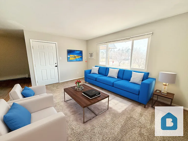 6450 Chippewa Rd — Photo 2