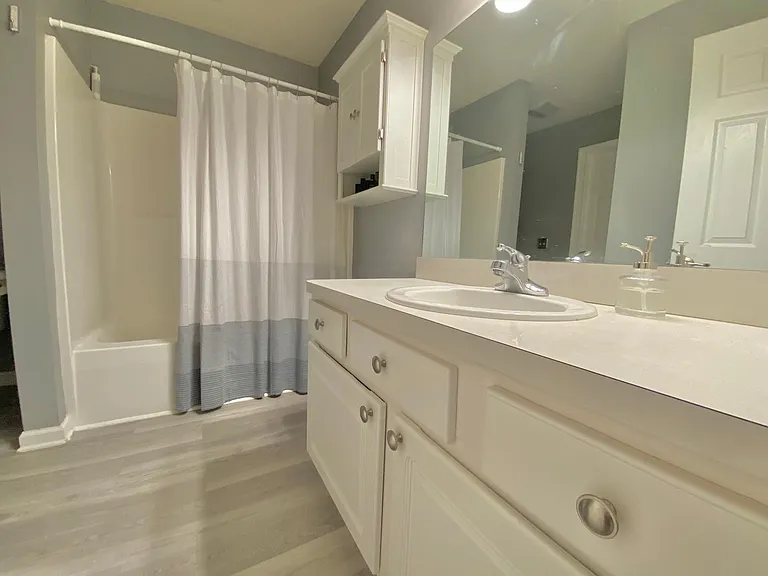 1035 Meadow Run — Photo 17
