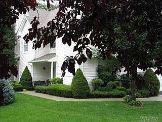 1st image of 262 Erik Dr