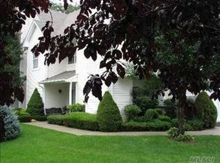 262 Erik Dr, East Setauket, NY 11733