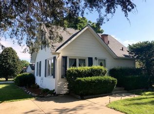 22320 121st St, Bristol, WI 53104