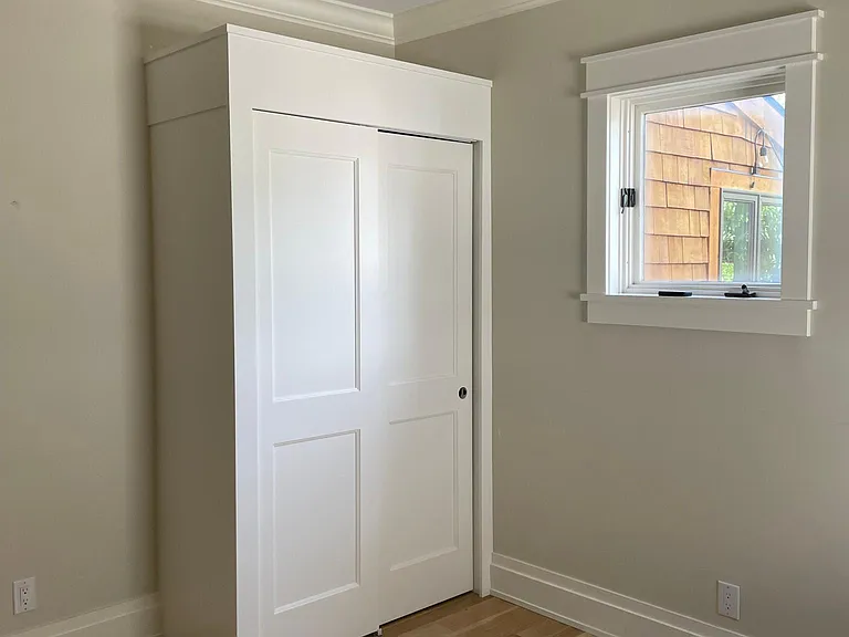 Second bedroom - closet