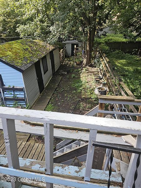 2nd image of 606 Livingston Avenue