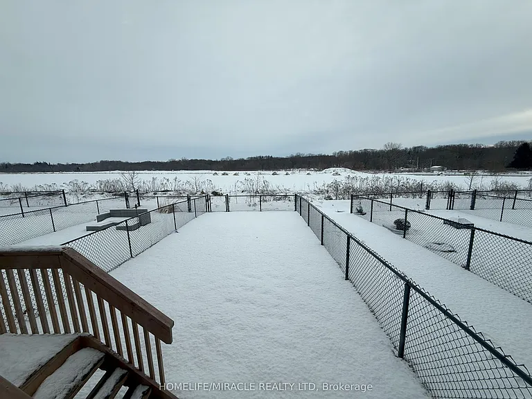 40 Middleton St — Photo 10