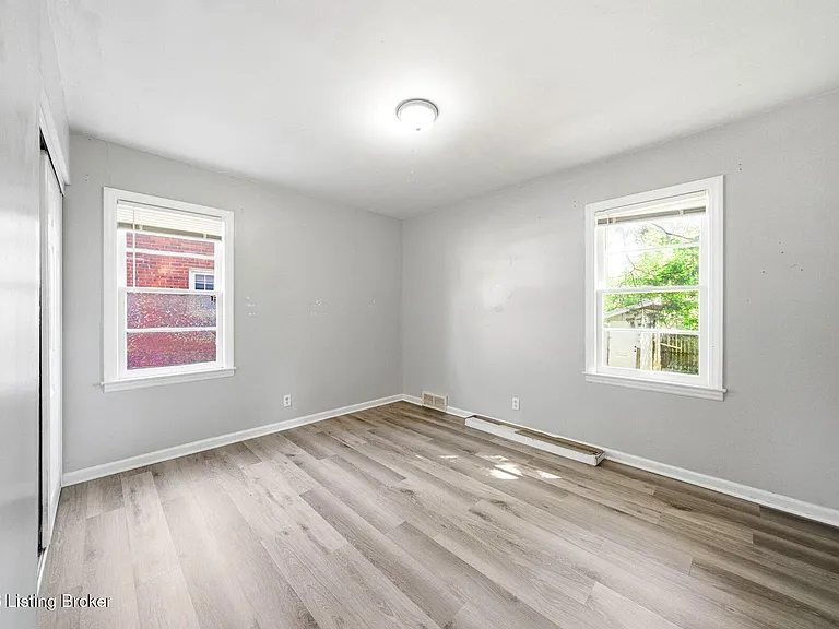 3021 Wedgewood Way — Photo 9
