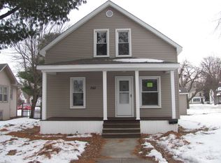 792 S Poplar Ave, Kankakee, IL 60901