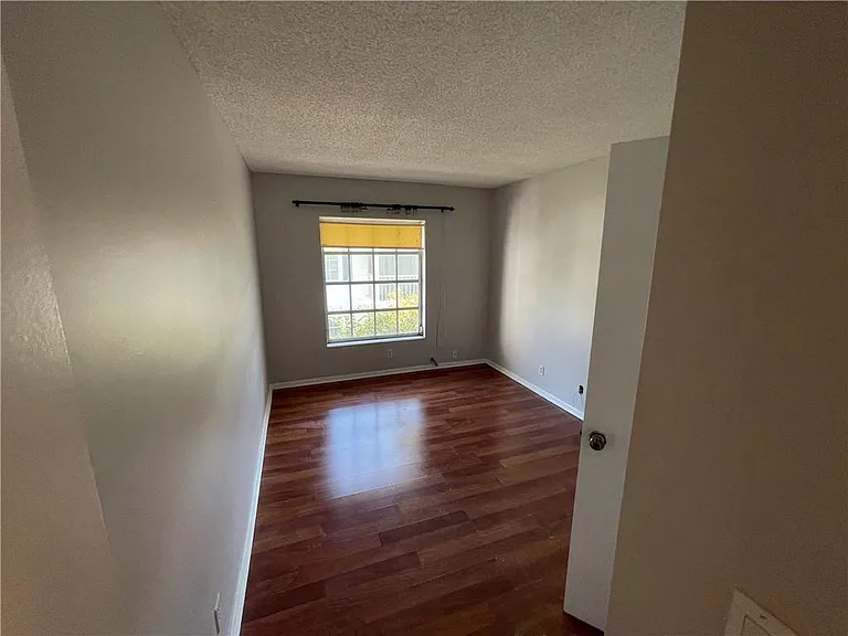 2180 NE 67th St #730 — Photo 15