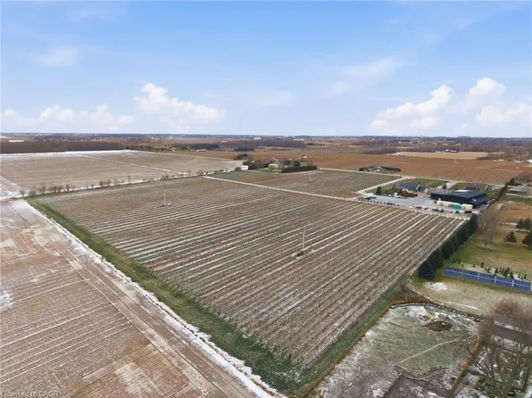 823 Line 6 Rd, Niagara On The Lake, ON L0S 1J0