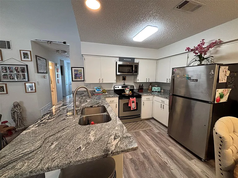 30 Oak Villa Rd — Photo 10