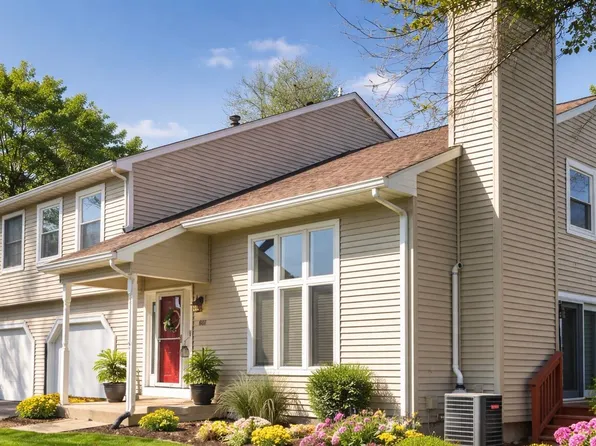 607 Weatherwood Ln, Valparaiso, IN 46383