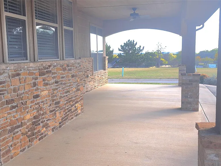 443 Emerald Way — Photo 2