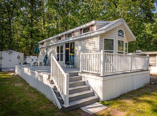 1 Robinson Way #143, Kennebunk, ME 04043
