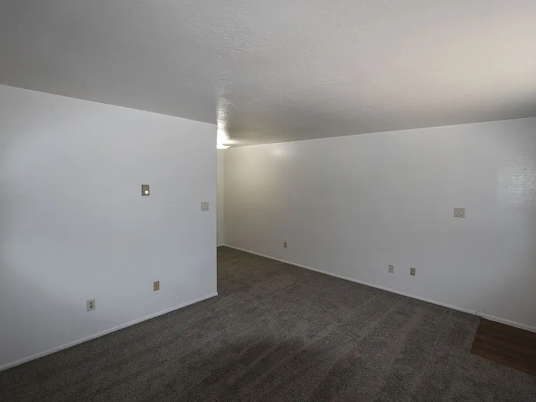3818 S Walapai Dr — Photo 7