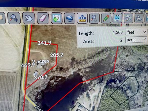 229 Walnut St, Lyons, GA 30436