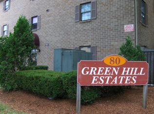 80 Stanton St APT 32, Worcester, MA 01605