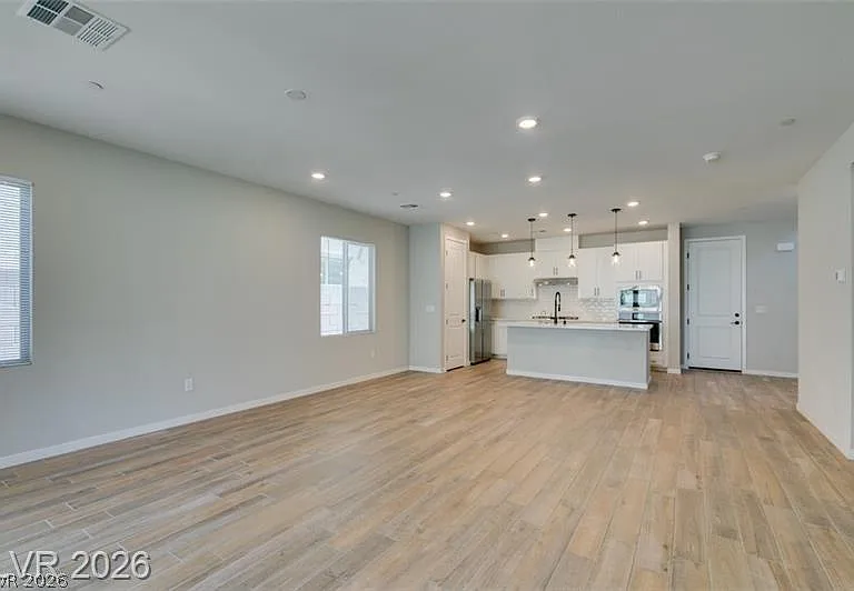 109 Medianoche St — Photo 16