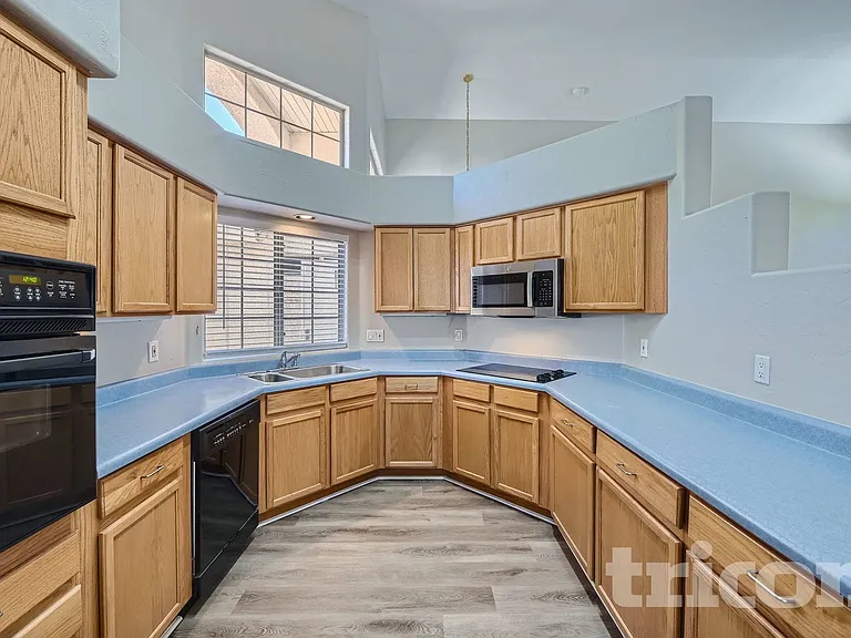 8235 E Crooked Tree Trl — Photo 9