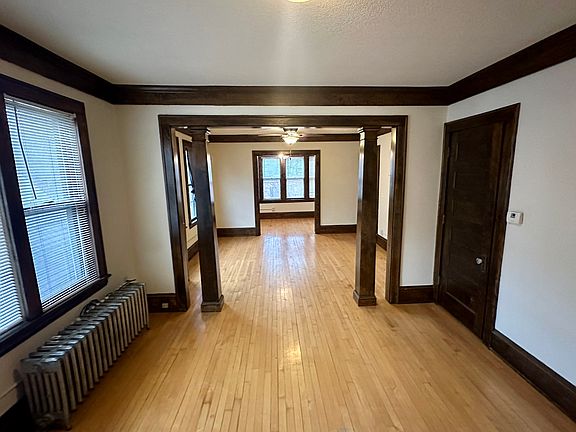 2nd image of 3132 Minnehaha Ave #4