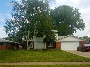 286 Wellington Crescent Blvd, Mount Clemens, MI 48043