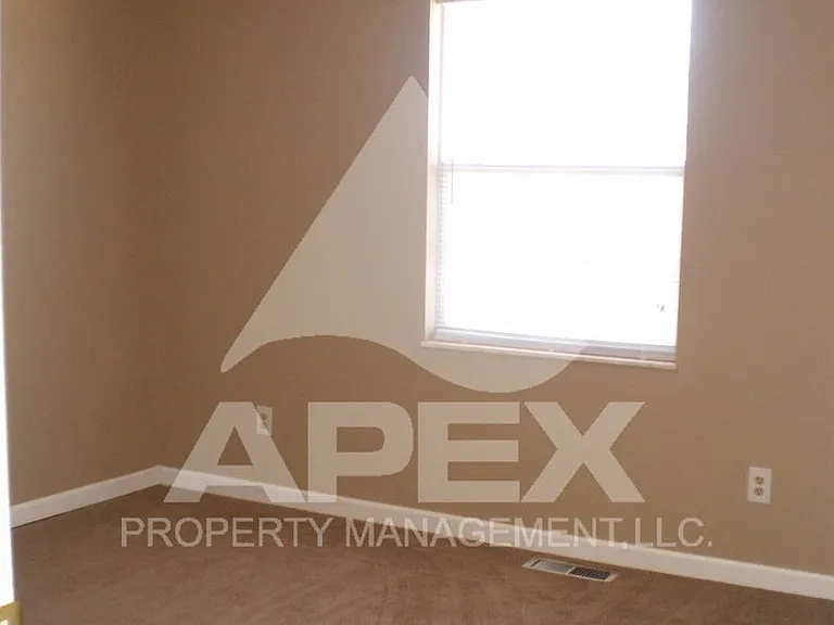 9130 Cedarpark Ln — Photo 18