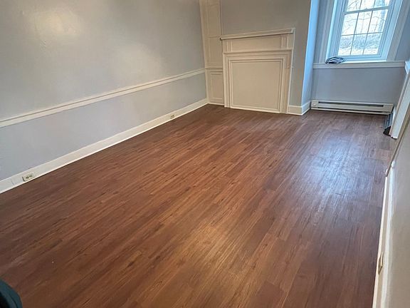 5th image of 6411 Lincoln Way E