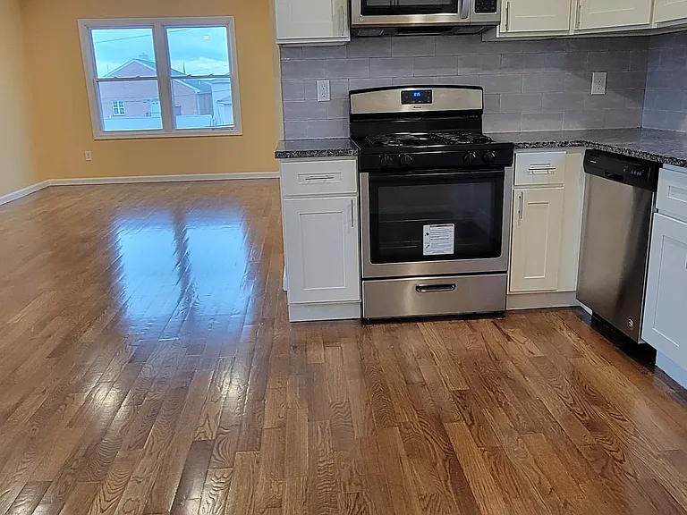 408 Niles St #2 — Photo 7