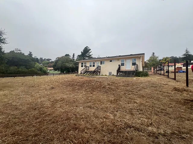 140 Enos Ln — Photo 5