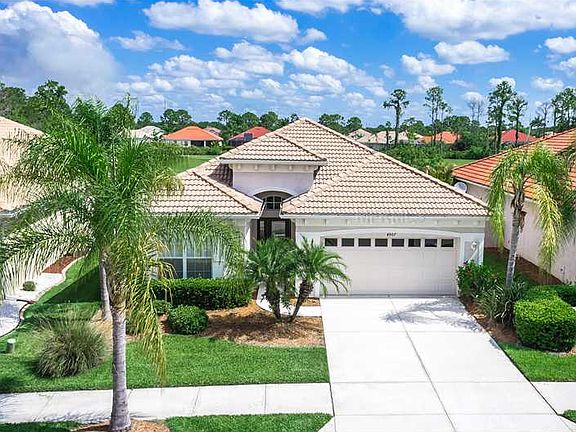 2nd image of 4907 Blue Heron Cir