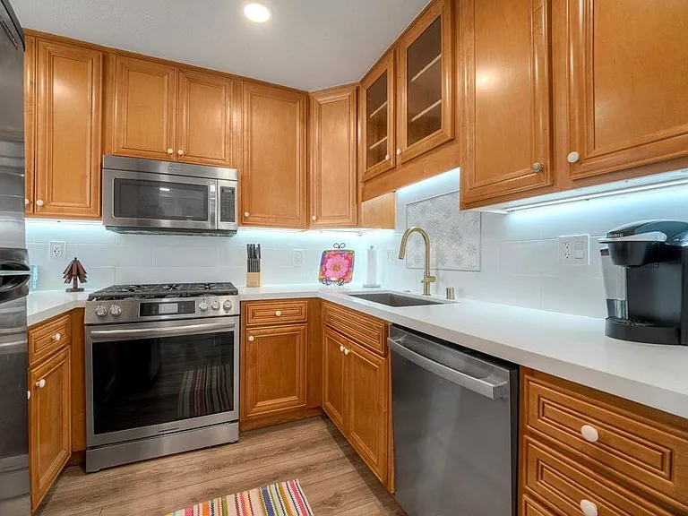 7509 Draper Ave — Photo 9