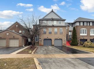 1170 Leewood Dr, Oakville, ON L6M3B9