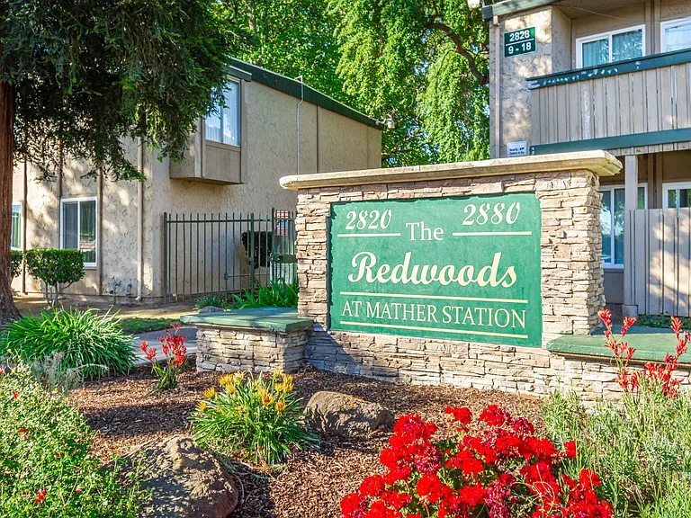 Redwoods at Mather Station Apartments — Photo 73