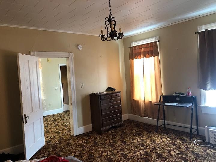 2nd image of 134 N Main St