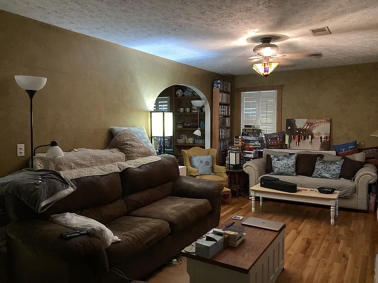 251 N Cedarbrook Dr — Photo 5
