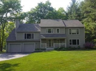 1093 W Hollis St, Nashua, NH 03062