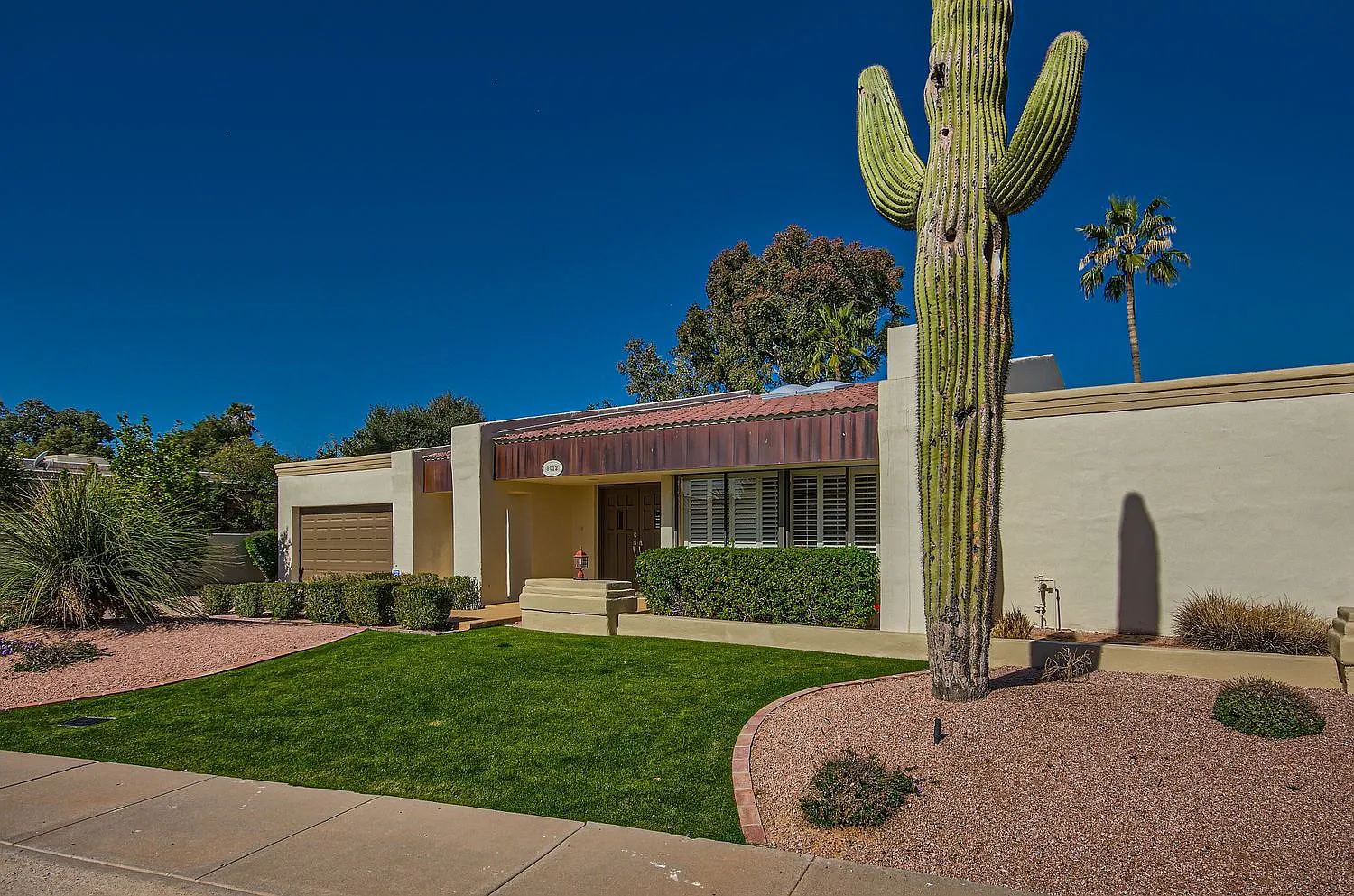 4 bed, 2430 sqft, $4,750 — Photo 4