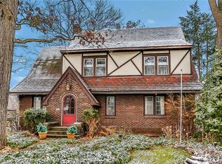 2697 Oak Park Blvd, Cuyahoga Falls, OH 44221