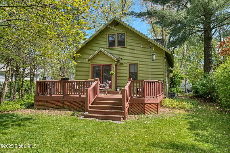 2nd image of 7 Capitol Avenue