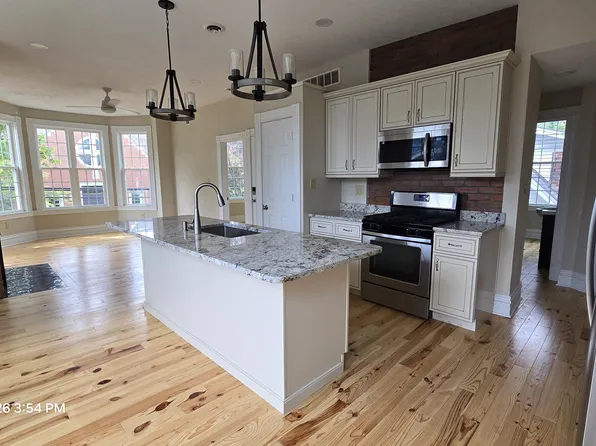 208 Center Ave APT 2, Pittsburgh, PA 15215